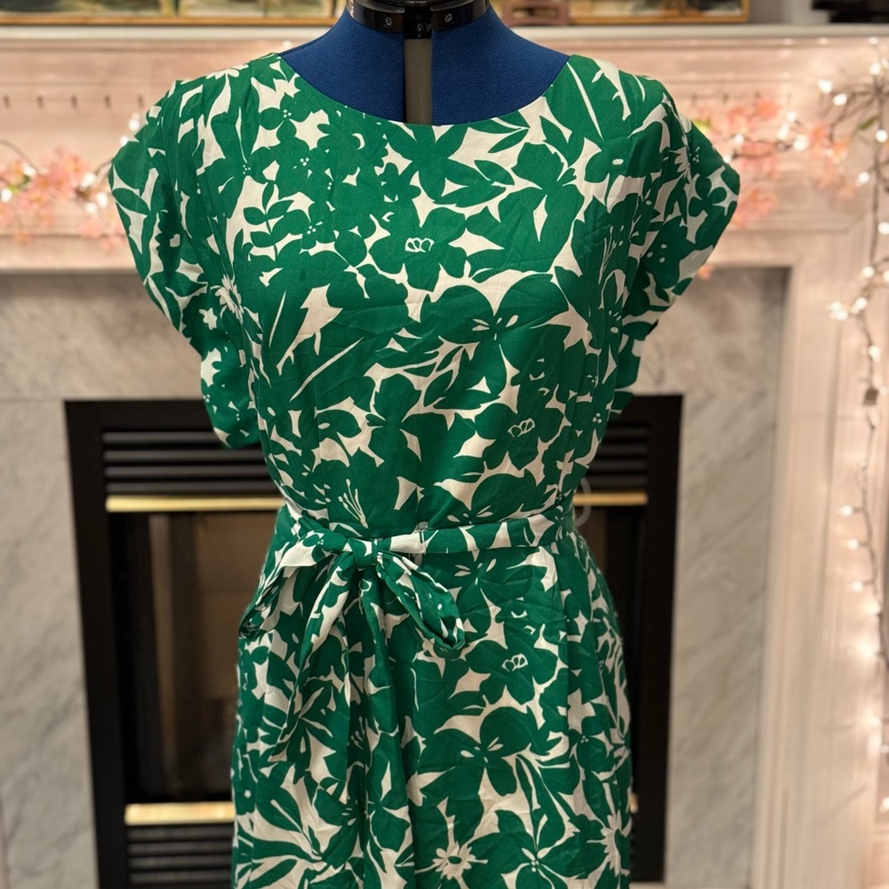 Eliza J, green and white floral dress with belt and pockets. Size 12